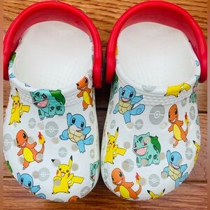 Crocs Unisex-Child Pikachu Classic Pokemon Clog, Size C5